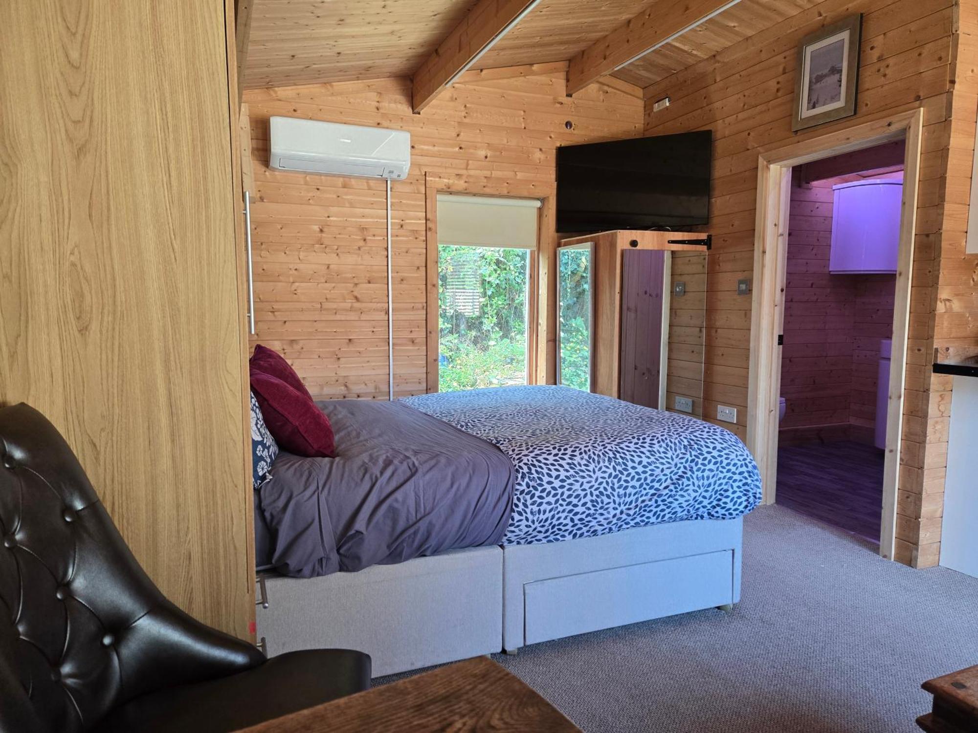 Secret Hythe, Sea Views Town Location 2Km Eurotunnel Apartment Hythe  Bagian luar foto